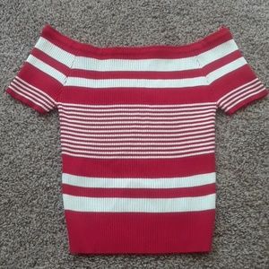 Off-Shoulder crop top